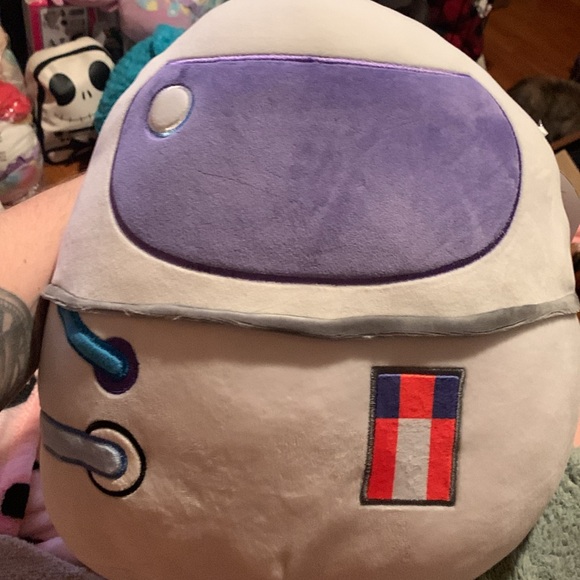 Adventurous astronaut vee friends select series squishmallow NWT - Picture 7 of 7